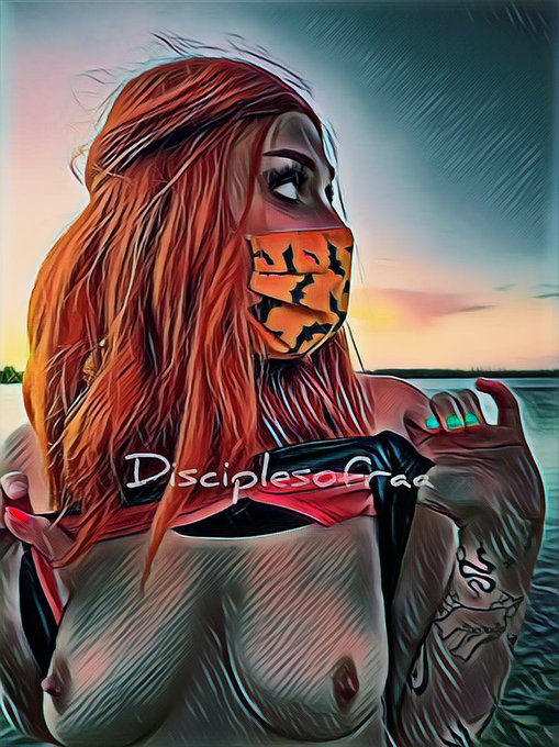 How about that one😁? https://t.co/mkB3ZmsB6i<a href="/tag/fantasy"class="tags"><span>#fantasy</span></a>