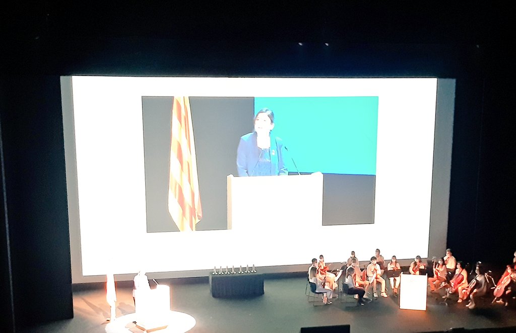 IBECBarcelona's tweet photo. Avui som al Teatre Nacional de Catalunya per assistir a l'entrega dels 31 Premis Nacionals de Recerca, on la Nuria Montserrat, Professora ICREA @IBECBarcelona recollirà el seu guardó com a Premi Nacional de Recerca al Talent Jove 2020. https://t.co/gck2dFcCqk
