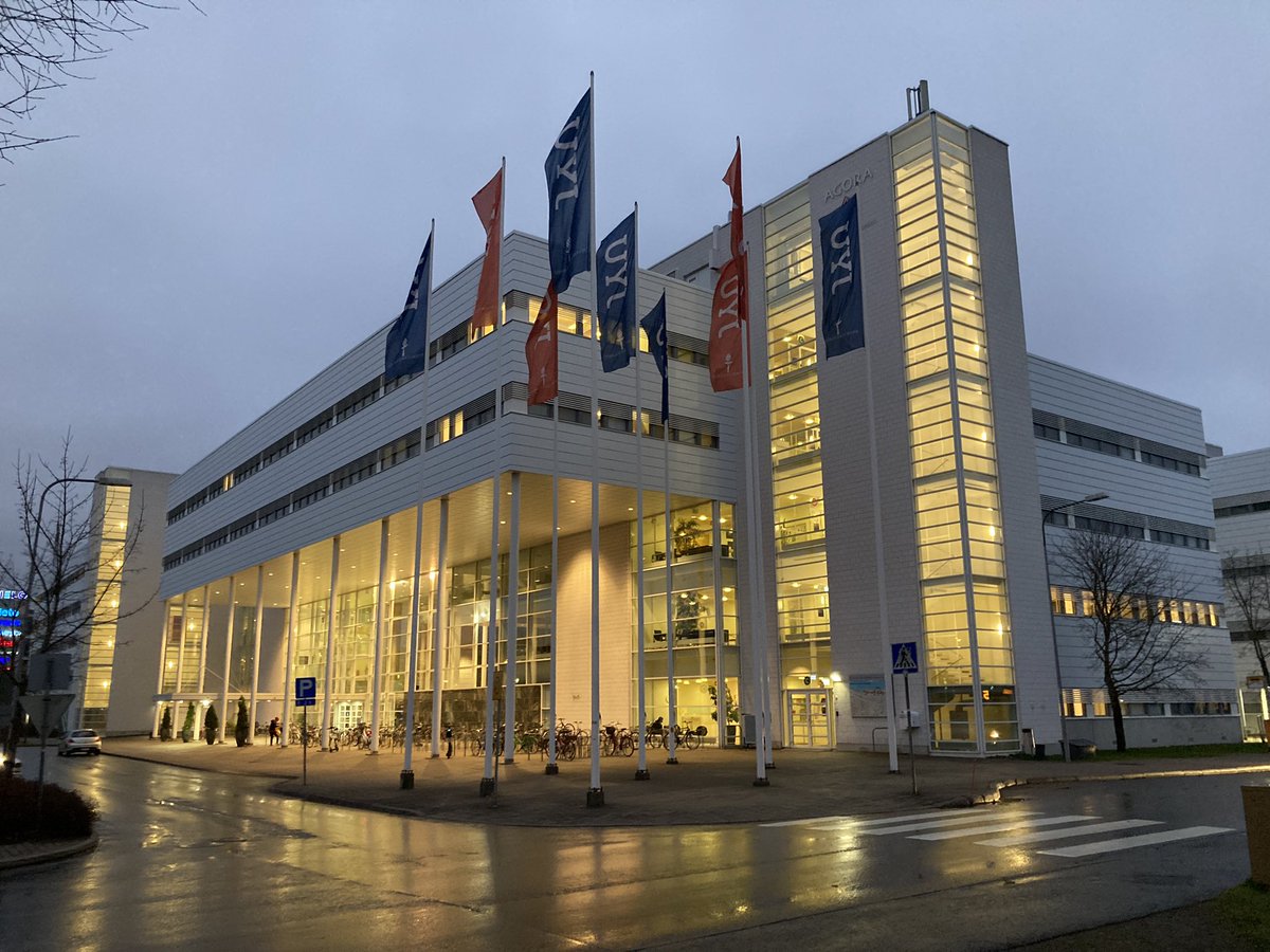 Leena Itkonen (@leenaitkonen) on Twitter photo Tänään töissä kampuksella <a href="/uniofjyvaskyla/">University of Jyväskylä</a>. #Ohjausalan maisteriopiskelijoiden kanssa ensimmäistä kertaa kasvokkain IRL. Ihanaa, kun näkee ja kuulee ryhmien toiminnan! Legoilla rakenneltiin! Tänään töissä kampuksella <a href="/uniofjyvaskyla/">University of Jyväskylä</a>. #Ohjausalan maisteriopiskelijoiden kanssa ensimmäistä kertaa kasvokkain IRL. Ihanaa, kun näkee ja kuulee ryhmien toiminnan! Legoilla rakenneltiin!