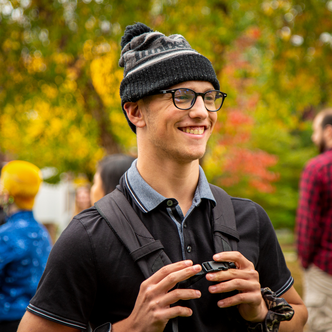 PlymouthState's tweet photo. This week’s student spotlight is Colin Mengold ‘23! Colin, an accounting major from Shelton, CT, is on the #PlymouthState #Wrestling Team and a Student Coordinator for the Office of New Student Experience. Find out what Colin loves the most about #PSU https://t.co/aGkkBExADP https://t.co/VnYAqibwcr