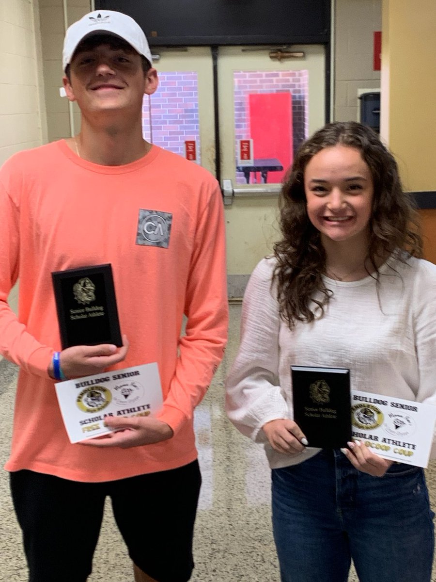 bulldogsofphs's tweet photo. Kaylin Lovinggood and Tabor Blalock are this week's Bulldog Senior Scholar Athletes!! Congrats guys! Thanks to #mamarae's Ice Cream for the free scoop! @PendletonHigh @AndersonSD4 https://t.co/j8vtvRfgkY