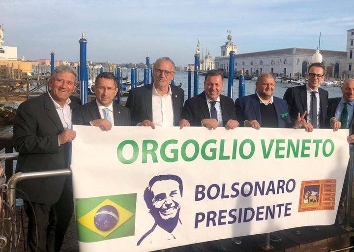 mariobianchi18's tweet photo. Orgogliosi di un criminale. https://t.co/BTzx045FK2