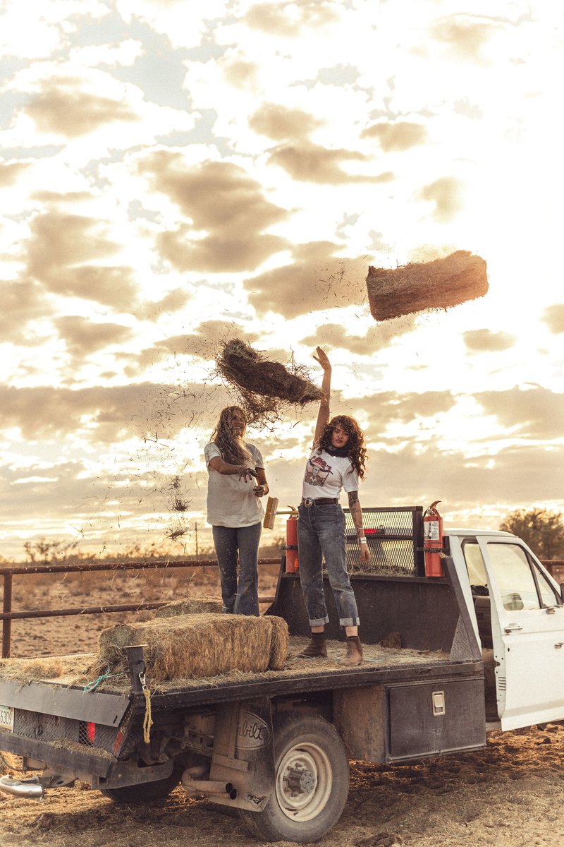 jackiesterna's tweet photo. wide open spaces and @Wrangler jeans with Faun Salon
📷 @jackiesterna shot with @CanonUSA https://t.co/t9hu9RYHbo