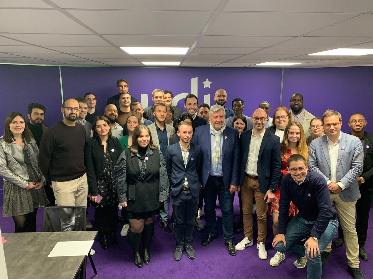 UDIJeunes35's tweet photo. 🟣 La fédération UDI Jeunes 35 étaient présente lors du week-end #ProjetUDIJeunes. Merci à @eschahl, @OHenno, @pascalbrindeau, @lecadaniel et @CharlesPrats pour la qualité de ces échanges ! #TeamUDI https://t.co/gcfcdiDtIG