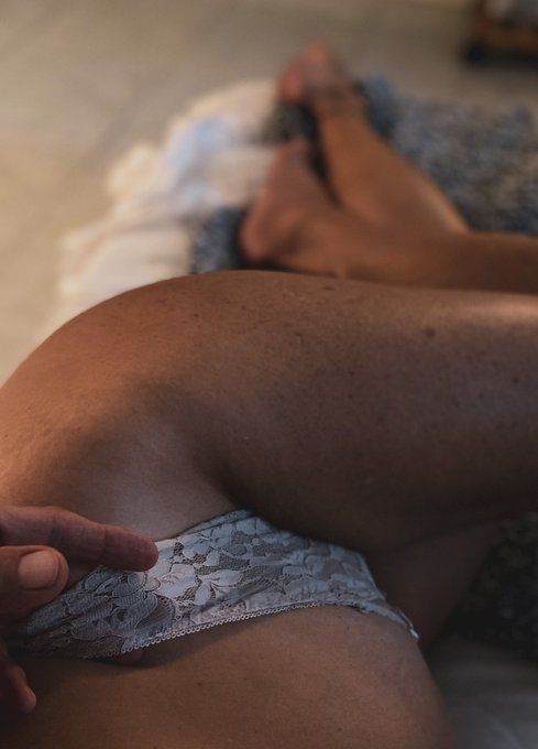 What turns you on more? Full nudity or leaving something to the imagination?💋 #sexy #sensual #imagination<a href="/tag/legs"class="tags"><span>#legs</span></a><a href="/tag/sexy"class="tags"><span>#sexy</span></a><a href="/tag/feet"class="tags"><span>#feet</span></a><a href="/tag/imagination"class="tags"><span>#imagination</span></a><a href="/tag/milf"class="tags"><span>#milf</span></a><a href="/tag/sensual"class="tags"><span>#sensual</span></a>