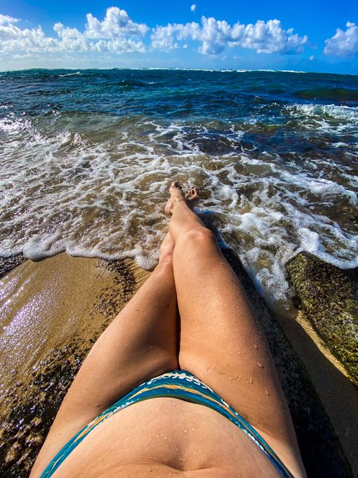 S E N S U A L in so many ways #oceanview #beachsexy #legs #feet #curves #curvy #curvymilf #milf #sexonthebeach<a href="/tag/oceanview"class="tags">#oceanview</a><a href="/tag/beachsexy"class="tags">#beachsexy</a><a href="/tag/legs"class="tags"><span>#legs</span></a><a href="/tag/curves"class="tags"><span>#curves</span></a><a href="/tag/curvy"class="tags"><span>#curvy</span></a><a href="/tag/feet"class="tags"><span>#feet</span></a><a href="/tag/sexonthebeach"class="tags"><span>#sexonthebeach</span></a><a href="/tag/milf"class="tags"><span>#milf</span></a>