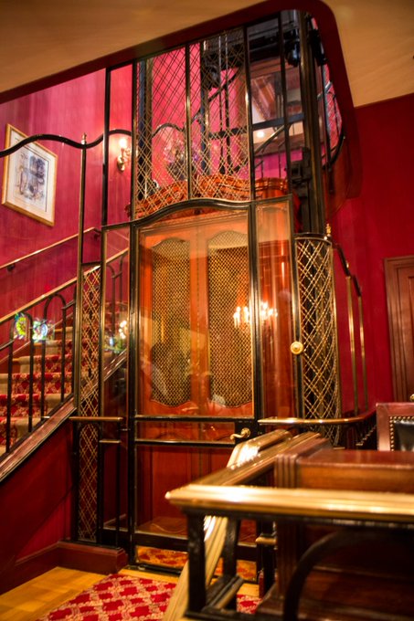 ディズニーパークのClub33(クラブ・33)について解説 | フローランド ...