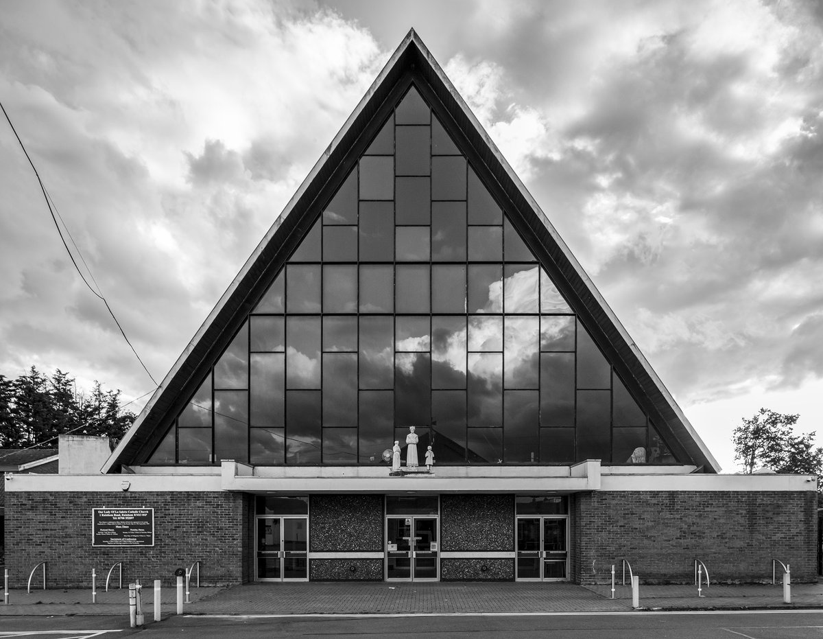 Our Lady of La Salette RC Church, Rainham, London; designed by Burles, Newton and Partners, built 1966-67

Photo: Simon Phipps #brutallondon