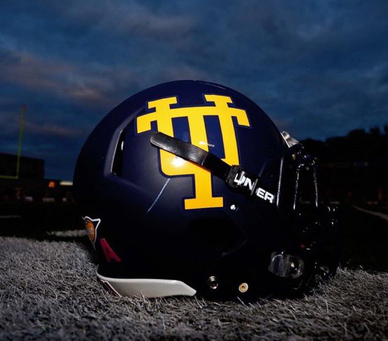 Lamodrick15's tweet photo. Blessed To Say I Have Received My 2nd D1 Offer From Toledo University‼️@CoachNCole  @CoachSamuels11 https://t.co/6jq69iXecV