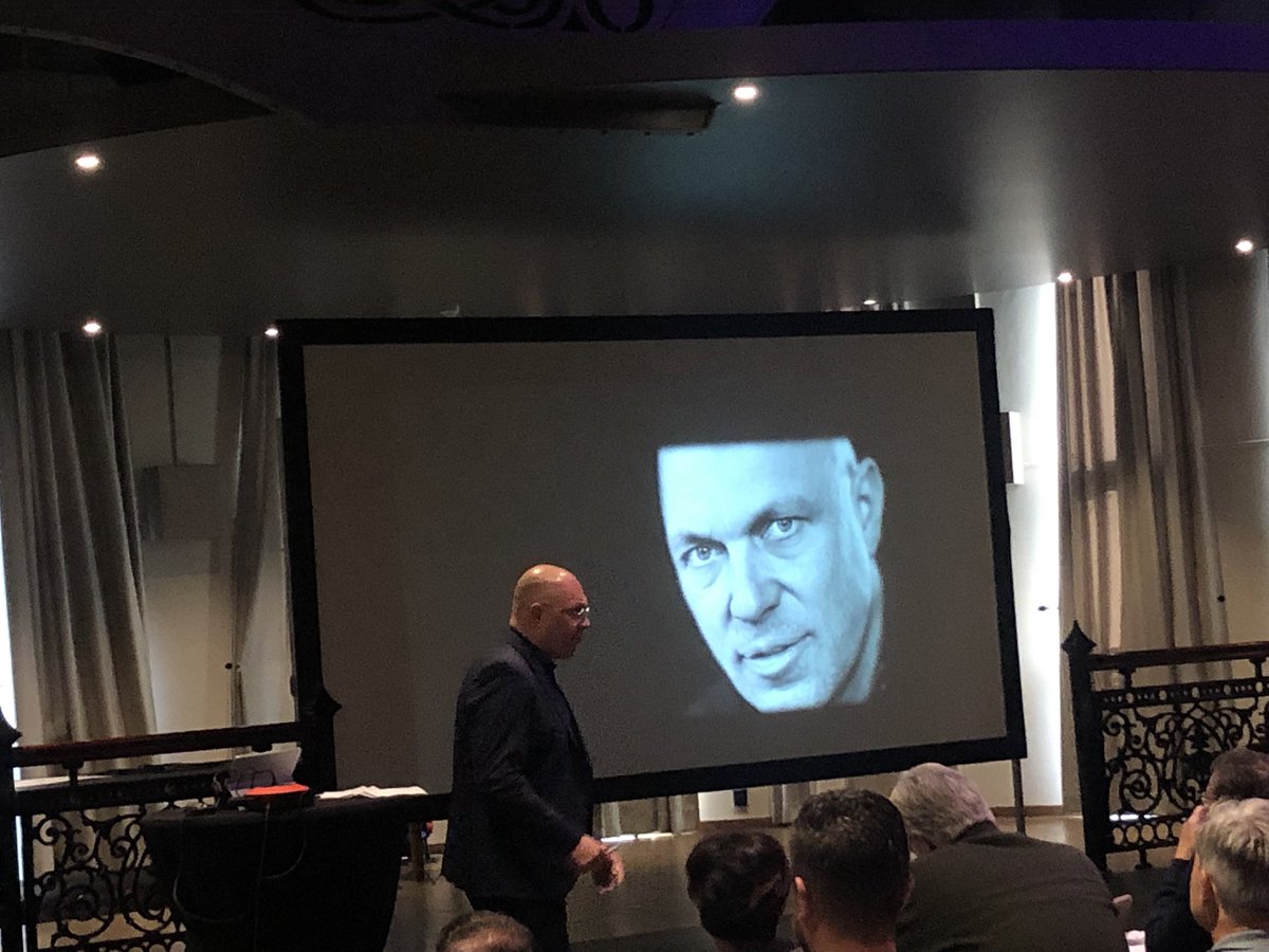 Goede #partner bijeenkomst gehad bij KWS Roosendaal. Vele partners <a href="/KWS_Infra/">KWS</a> <a href="/Aquavia_kws/">Aquavia</a> M.J.Oomen riool-en betontechniek gaven gehoor aan de uitnodiging
Onderwerpen risico gestuurde helmplicht, VPL, GCV, ViA, Partnering.
Afgesloten met inspirende presentatie van @gertjakobs64