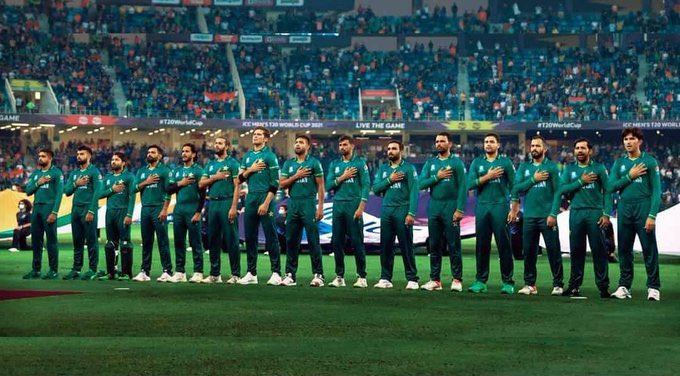 BabarNawab491's tweet image. Alhamdulillah we took our revenge and we gave our top most security 🤣🇵🇰
#SecurityIssueFixed