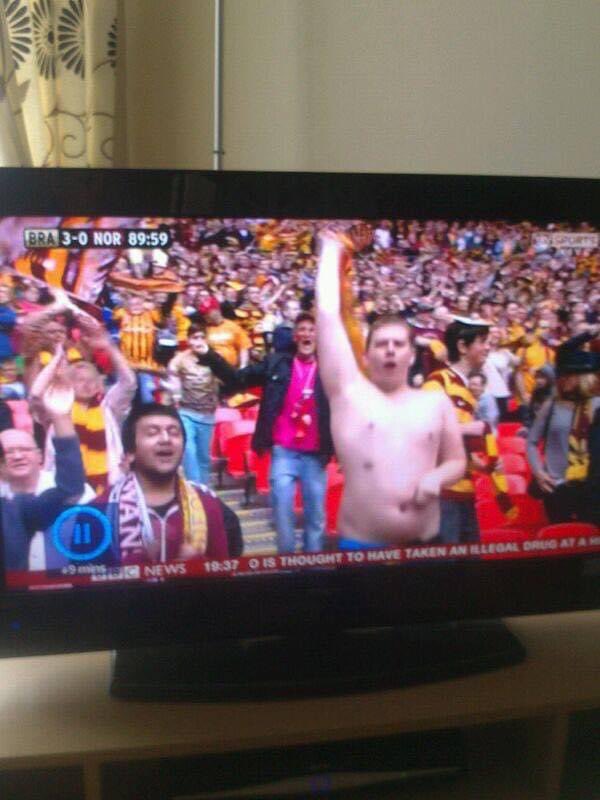 JoeGarside1's tweet photo. @Chris_Stark Got caught on bbc at the league 2 play off final with my top off when I’d rang into work sick. I also worked in Northampton at the time too https://t.co/Jn5EvnoqCJ