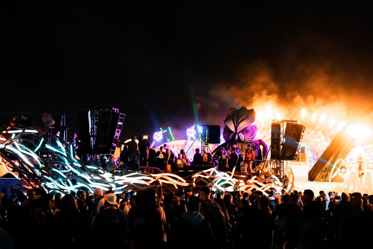 GATTUSO_MUSIC's tweet photo. EDC was a dream! 
Can’t wait to be back under the Electric Sky! ☁️⚡️ https://t.co/SXMDaDK53e