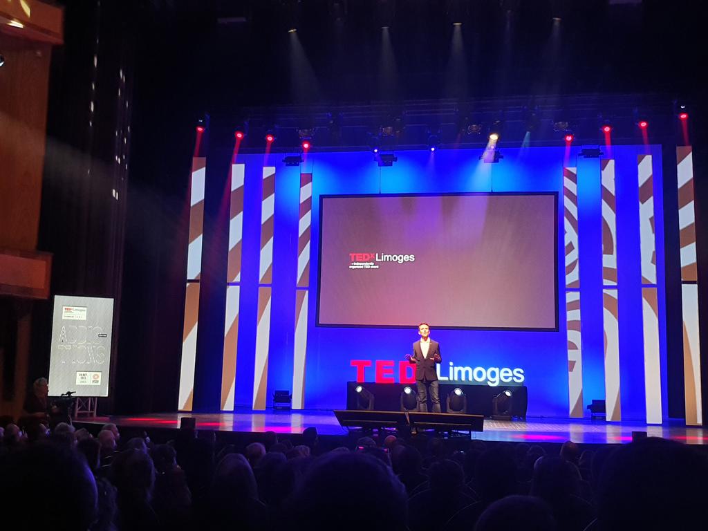 C'est parti pour le <a href="/TEDxLimoges/">TEDx Limoges</a> dédié aux addictions ! Il est d'ailleurs temps de se déconnecter de son 📱pour profiter à fond de la soirée ! 😅