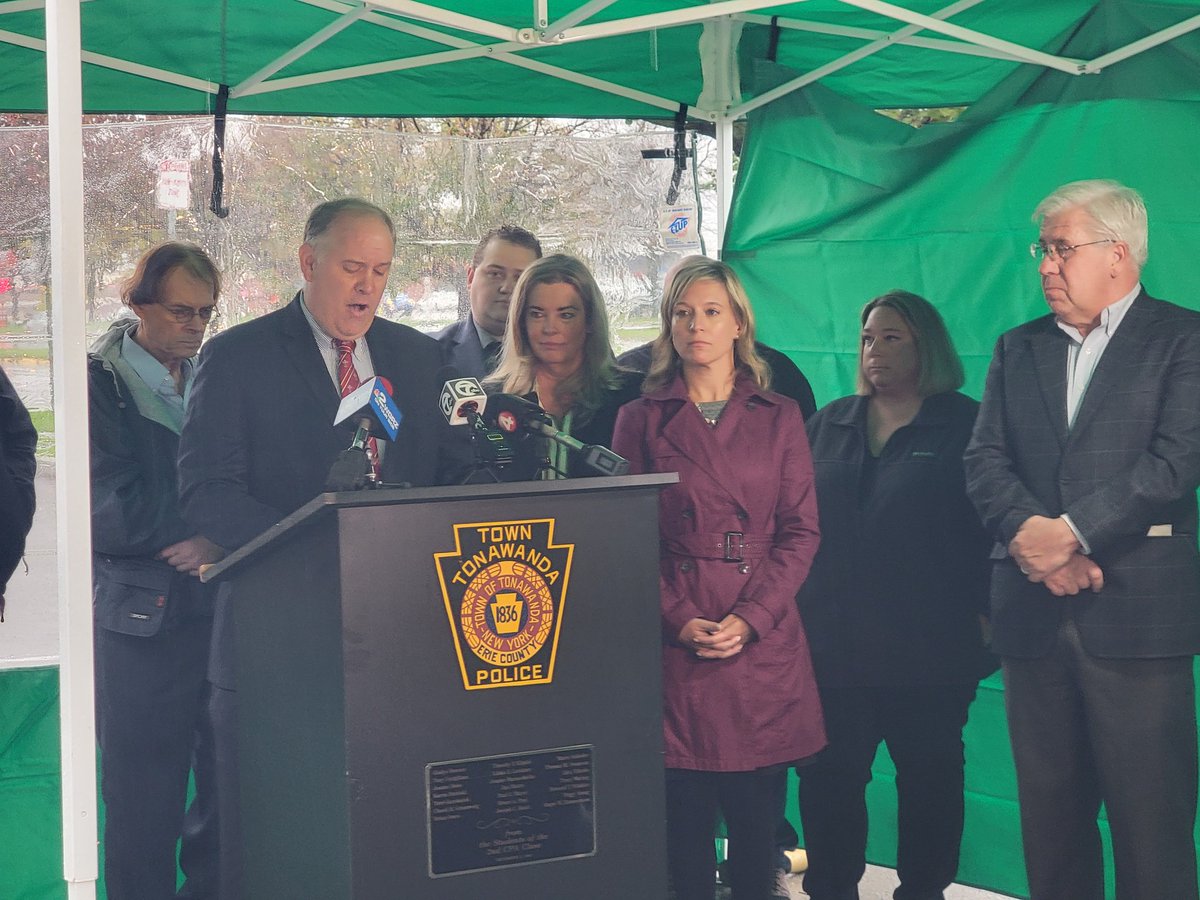 140thBill's tweet photo. @TTPD HQ was renamed this morning in honor of Frank H. Pfonner, the only town officer in department history to be killed in the line of duty. A fitting way to immortalize Mr. Pfonner, and a reminder of the sacrifices made every day by those called to careers in public safety. https://t.co/hzydhCZWft
