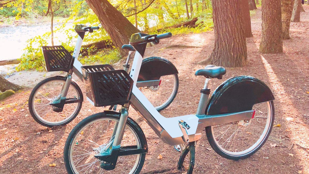 Enjoy the beauty of Fall on two wheels! Check out <a href="/VisitHoCoMD/">Visit Howard County</a> suggestions for the best spots to make the most of the changing leaves.🍂 Some are near Howard County Bikeshare stations. visithowardcounty.com/fall-getaways/…