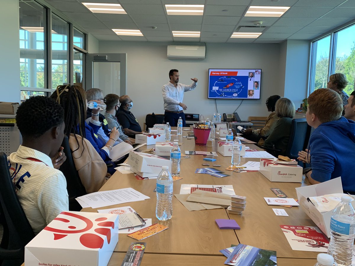 PJFMSPrograms's tweet photo. @PJFMSPrograms hosting its inaugural #STEAM Advisory Panel meeting. Our pursuit of excellence is relentless and our partners’ feedback is crucial to our growth! @SCBiotech @ClemsonUniv @kavxcorp @CU_ICAR @MichelinUSA #studentleaders #MiddleSchool #wherelearningtakesflight https://t.co/zch8o9jBZ4