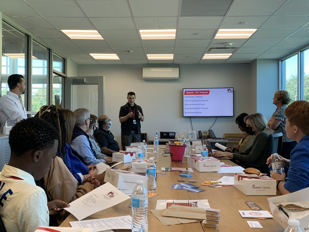 PJFMSPrograms's tweet photo. @PJFMSPrograms hosting its inaugural #STEAM Advisory Panel meeting. Our pursuit of excellence is relentless and our partners’ feedback is crucial to our growth! @SCBiotech @ClemsonUniv @kavxcorp @CU_ICAR @MichelinUSA #studentleaders #MiddleSchool #wherelearningtakesflight https://t.co/zch8o9jBZ4