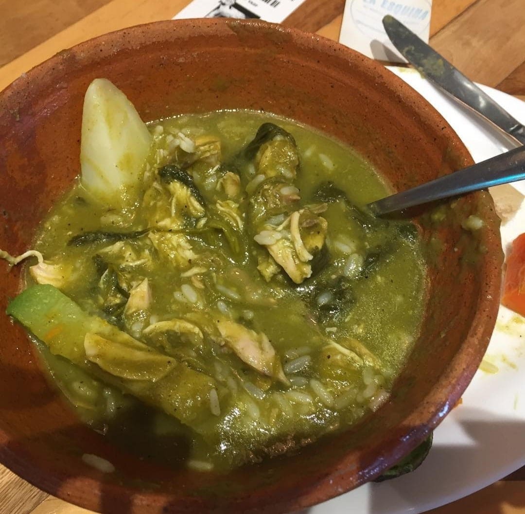 NuestroDiario's tweet photo. 🇬🇹 El jocón se caracteriza por su color y delicioso sabor. 😋🤤
¡Buen provecho!
📷 @guatefoodsquad #antoojitos #jocon #recados #antojitochapín #guatemala #comidaguatemalteca https://t.co/pbH2uqRrUz