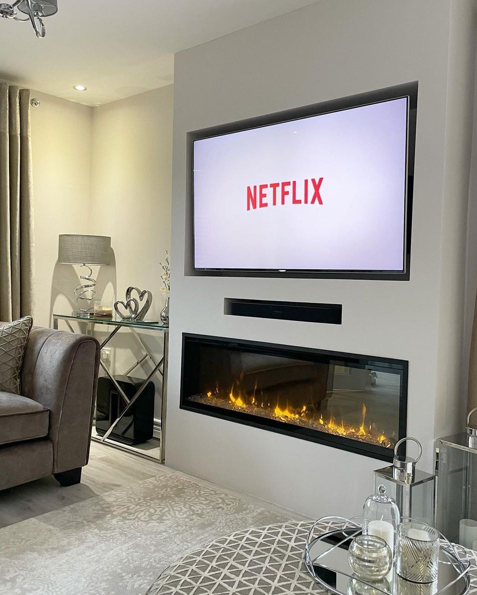 Dimplex_NA's tweet image. Wondering how to style your TV wall? The installation of an electric fireplace will add warmth and help you achieve a beautiful design. @our_ennerdale_home created a balanced and modern look by pairing their TV with an IgniteXL. 

#DimplexNA #DimplexIgniteXL #electricfireplace