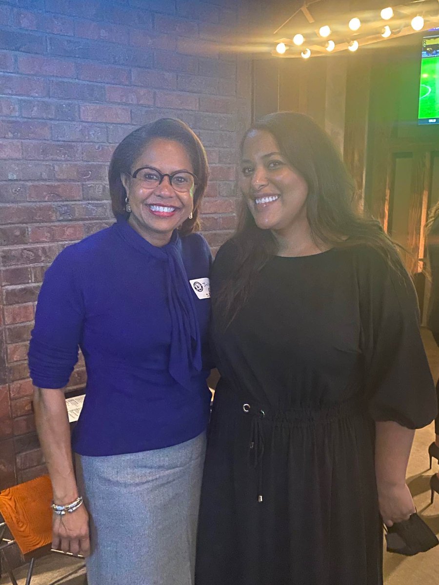 Julie Coker (@juliecokersd) on Twitter photo Last week, I attended a <a href="/TrvlMillennials/">MillennialsinTravel</a> event and was delighted to meet so many young #travel professionals making their way back to our industry. The future of our industry is bright! Last week, I attended a <a href="/TrvlMillennials/">MillennialsinTravel</a> event and was delighted to meet so many young #travel professionals making their way back to our industry. The future of our industry is bright!