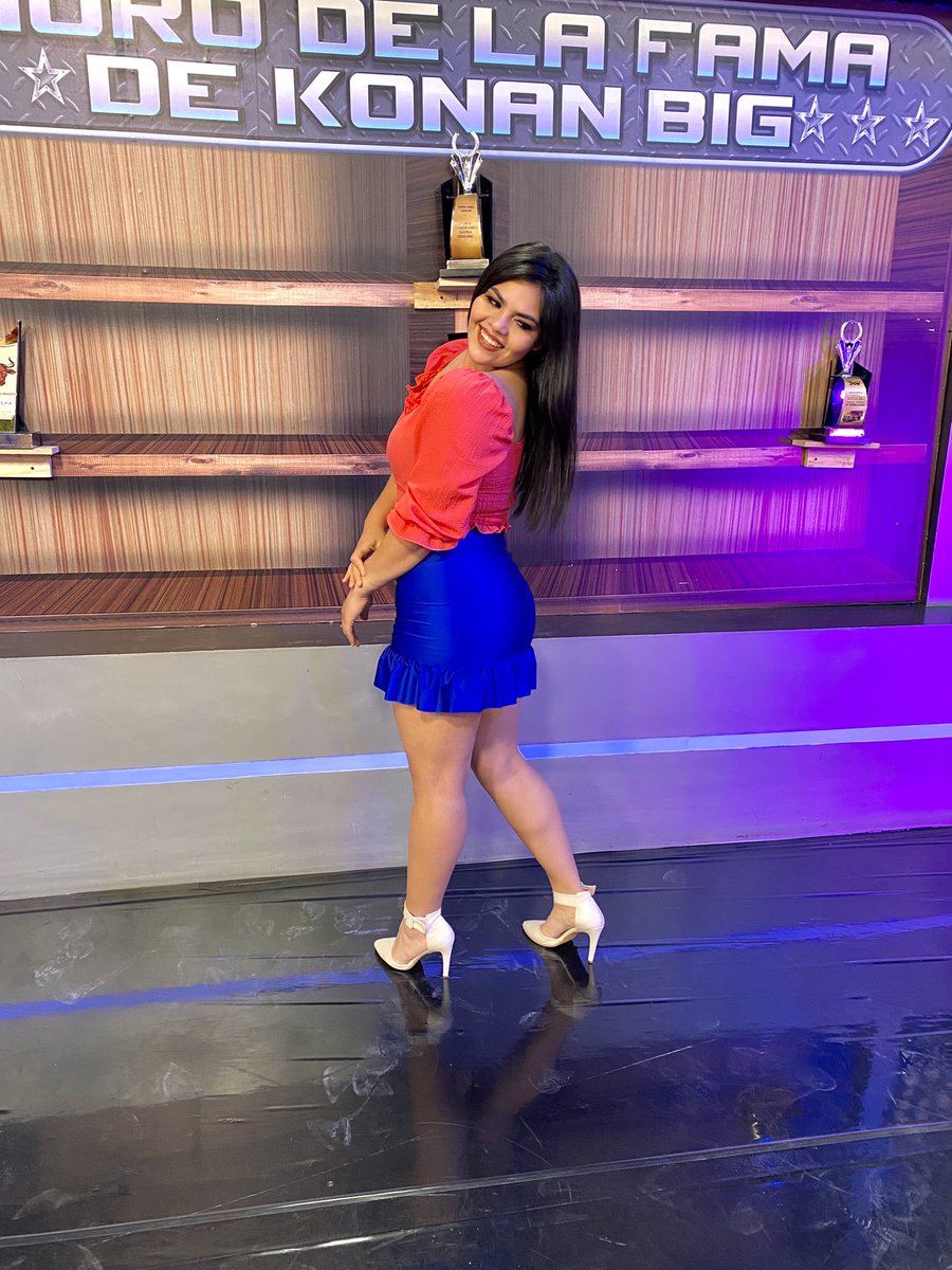 VeneziaFR's tweet photo. Hoy no se pierdan #EsShowEnEl6  @multimediostv https://t.co/LSMWmt4YXy