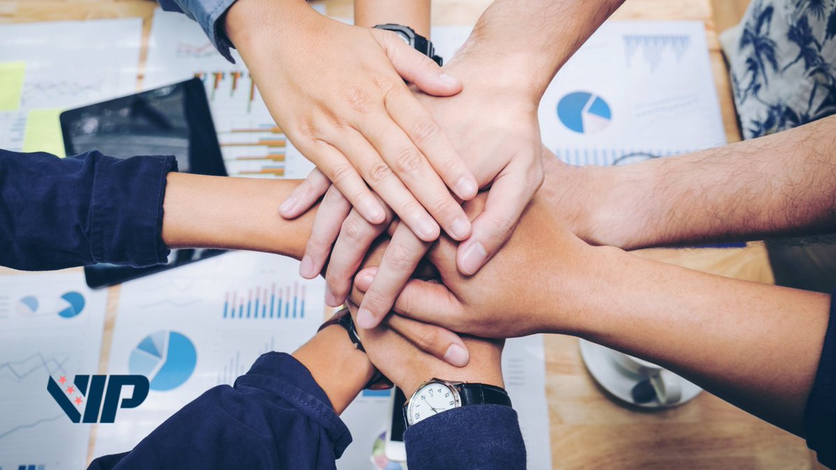 VIPwireless's tweet photo. #VIPRetailers join our next training webinar Oct 27 @ 12 ET Developing Your Team: Internal Communications. Learn how to develop an appealing work environment and retain your best staff

Login to https://t.co/wN8yRHXjVb to register

#theVIPboost #Training #DreamTeam #SalesTeam https://t.co/96dh9lDBHs