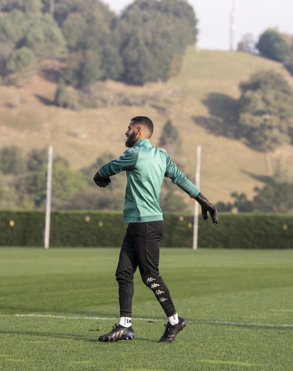 موسم جديد أسال الله التوفيق دعواتكم 🙏🏻💚