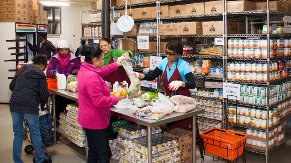 Columbia's tweet photo. #ColumbiaCommunityService is celebrating 75 years of work in #Harlem and #MorningsideHeights. Consider making a donation that will support organizations that provide food relief, education, and vital social services. #CCS75 #ColumbiansGiveBack https://t.co/4jwVWfK1Px https://t.co/LloC3qTL0T
