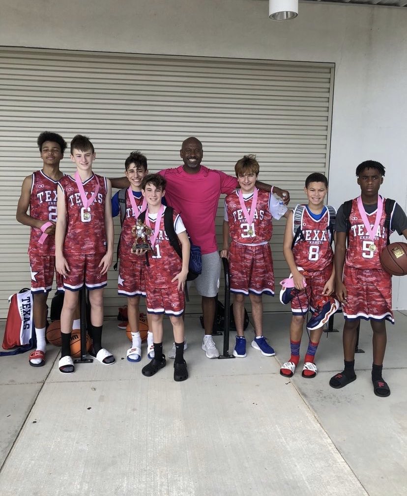 TXExpress Basketball tweet media