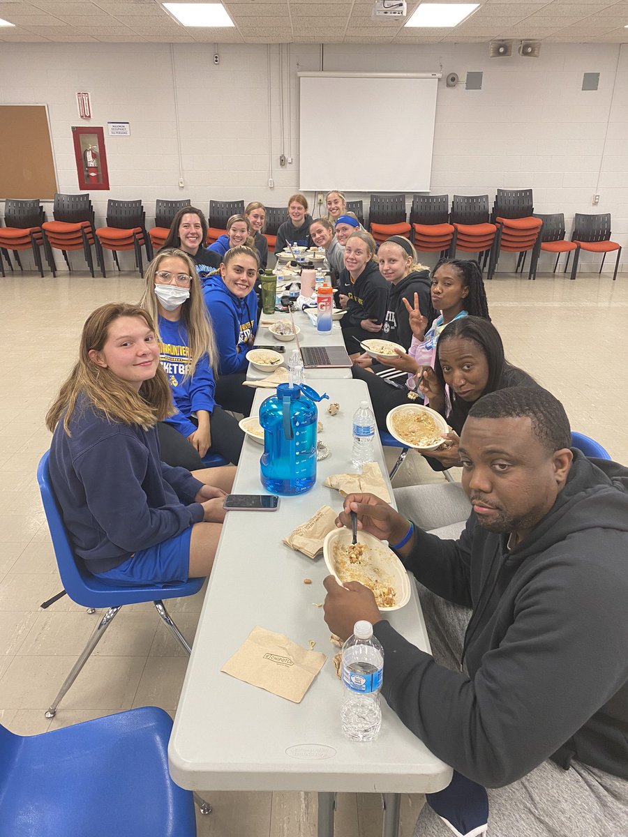 kyarber5's tweet photo. Prepping for our home opener tonight! #gocrusaders #pregamemeals #gameday @CoachJobey @Webbfor3 @MUCrusadersWBB @MUCrusaders https://t.co/enTxQc7AFa