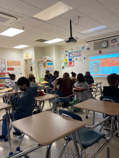 Stephmacfadyen's tweet photo. Today, I challenged 6th graders to see how long they could speak ONLY Spanish for! I set a timer and they went 12 minutes, having great conversations describing elements of Día de Muertos, without saying a word in English! So impressed for their first full year of daily Spanish! https://t.co/claeXUGvnH