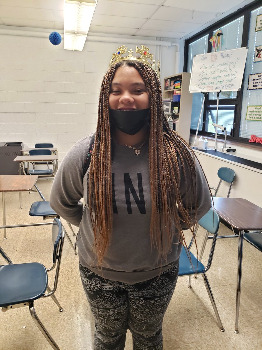 8bBmms's tweet photo. And congratulations to our Dreambox Queen if the week,  Deionna!👸 She completed 37 lessons last week!!! #dreambox #bmmstitans #8bbelievers https://t.co/mKkqlgKVMx