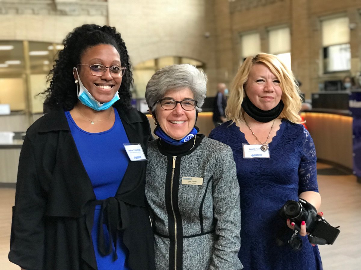 HarryMktg's tweet photo. Our client, @RidgewoodBank - recently rated New York's no. 1 bank by @Forbes - held a wonderful ribbon-cutting ceremony at its newly renovated main branch! Congratulations to the bank on celebrating 100 years of #MultiplyingtheGood! https://t.co/y9ALfFUVLr