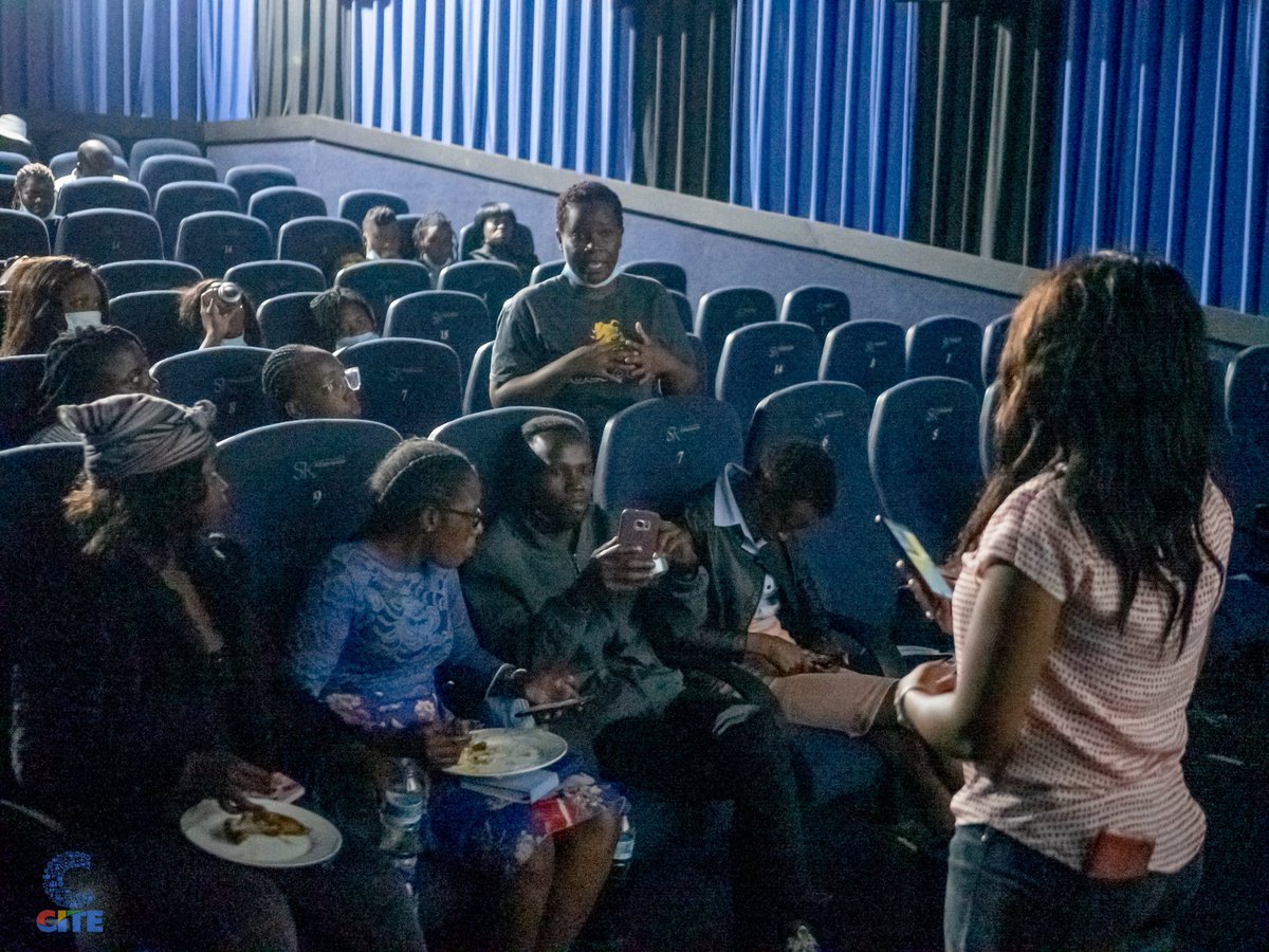 citezw's tweet image. #AsakheFilmFestival : Strike a Rock film screening 

#PowerofMemory
#Asakhe 
@wildtrustzim 
@Gukurahundizim 
@SunshineCinema