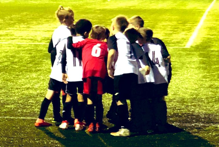 PontyUnitedA's tweet photo. A massive thank you to @TownPhase for the ‘warm up act’ before the main event this evening. All age groups received a warm welcome on a wet night! 

U9’s coaches were very pleased with the way our boys played and responded to instructions. https://t.co/emv9UwZem2