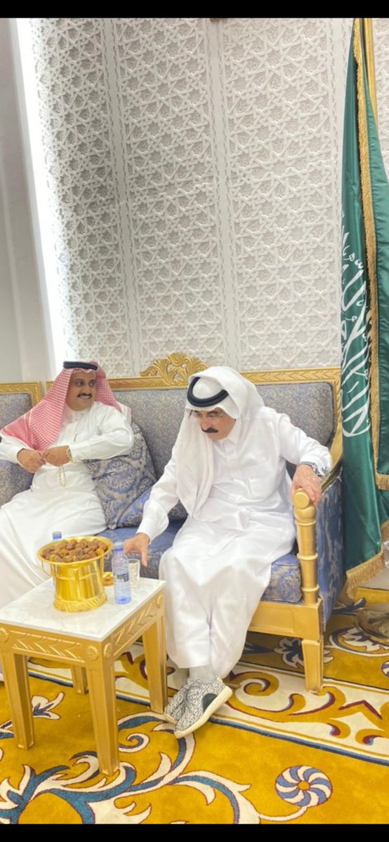 Sdaftv's tweet photo. سعدت بدعوة الدكتور محمد ال خاطر وتشرفت بلقاء الضيوف الكرام عضوء مجلس الشوري وممثل ولاية صحم بسلطنة عمان الاستاذ محمد بن خميس البادي والوفد المرافق وقد تطرق الحديث عن العلاقات الاخوية التي تربط الرياض ومسقط
#مساء_الخير 
#موسم_الرياض 
#الكلاسيكو 
#قمم_وشيم 
#الكلاسيكو
@AlbadiMk https://t.co/il2tntk4IC