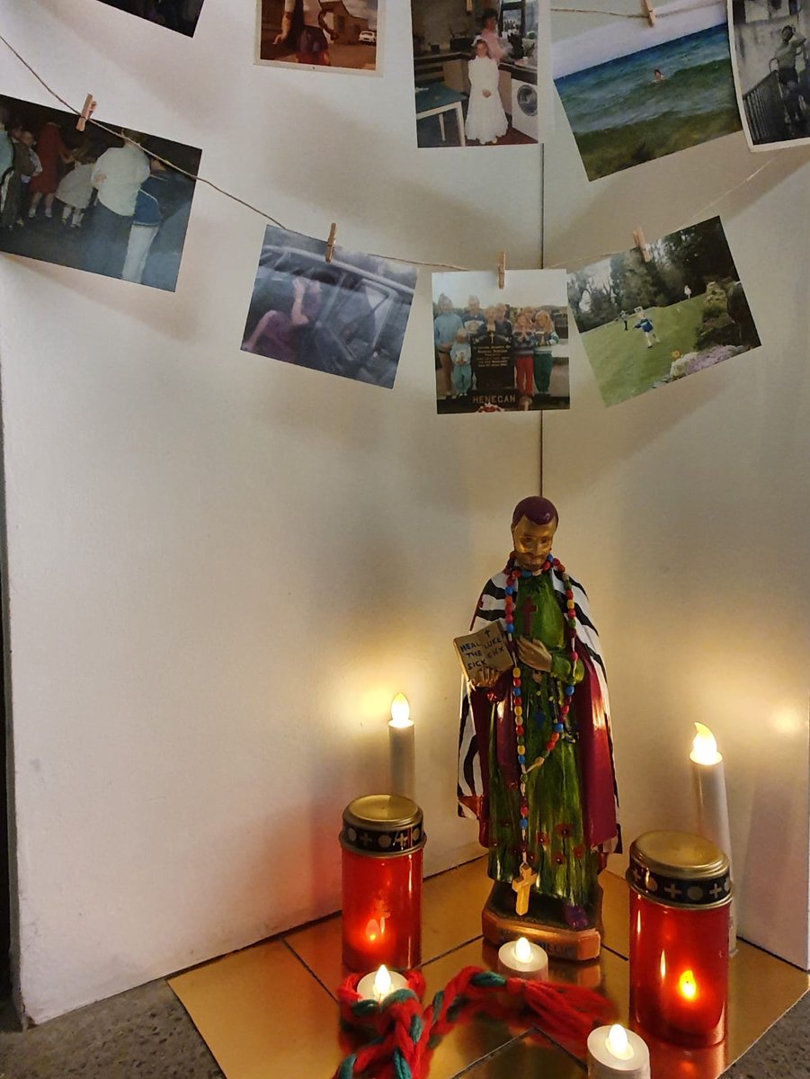 westcorkarts's tweet photo. A kinetic shrine to a lost parent.
SOUP by #Headonbody performs to a #FullHouse tonight as part of #UillinnDance21 https://t.co/zRKtAiGQEN