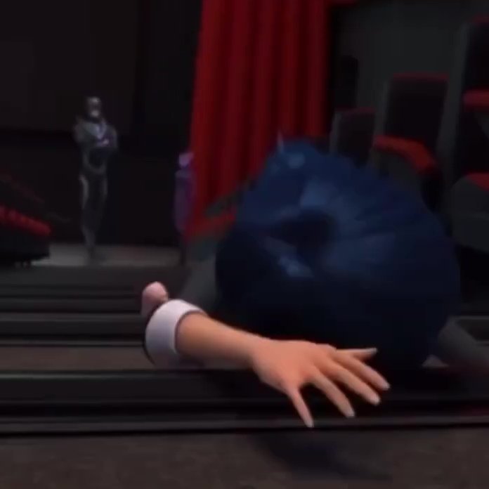 Red_Rescue's tweet image. Looks like she just lost the fight &amp;amp; she's also de-transforming in front of #Shadowmoth too.
So that timeline is getting erased.
#Ephemeral

I keep saying that if they are in risk of detransforming they should use fusion powers &amp;amp; then they only loose 50% of the Transformation