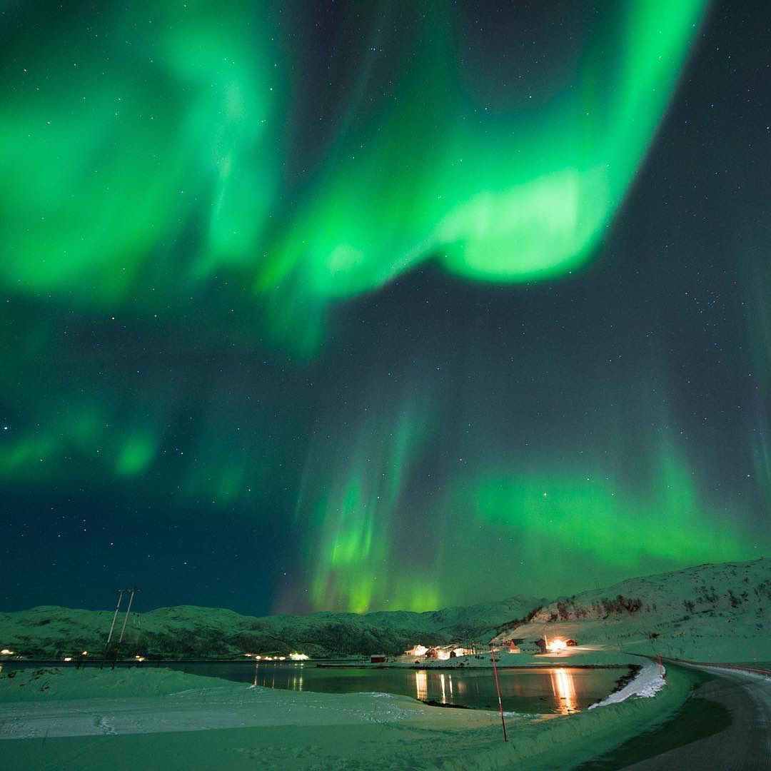 . .مساء الخير اختار التاريخ اللي يعجبك متحمسين حق رحلات 🧳 الشفق القطبي 💚، عملت اكثر من تاريخ على شان يكون الخيار متاح لكم ❤️.