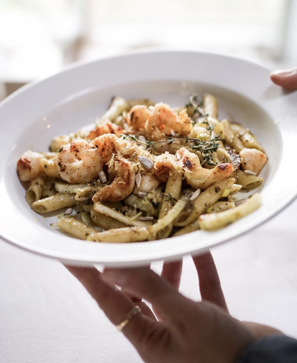 sardofoods's tweet photo. 📷 by @laviedansmonassiette Lemon Pasta with Shrimp, Scallops and Sardo Basil Pesto 🤩👏
#basilpesto #instapasta #shrimp https://t.co/L46sc8BOrb