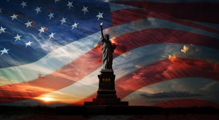 26 de octubre de 2001. Estados Unidos. Ley Patriótica: otorga poderes ilimitados a la policía, la CIA y el FBI para combatir el terrorismo.