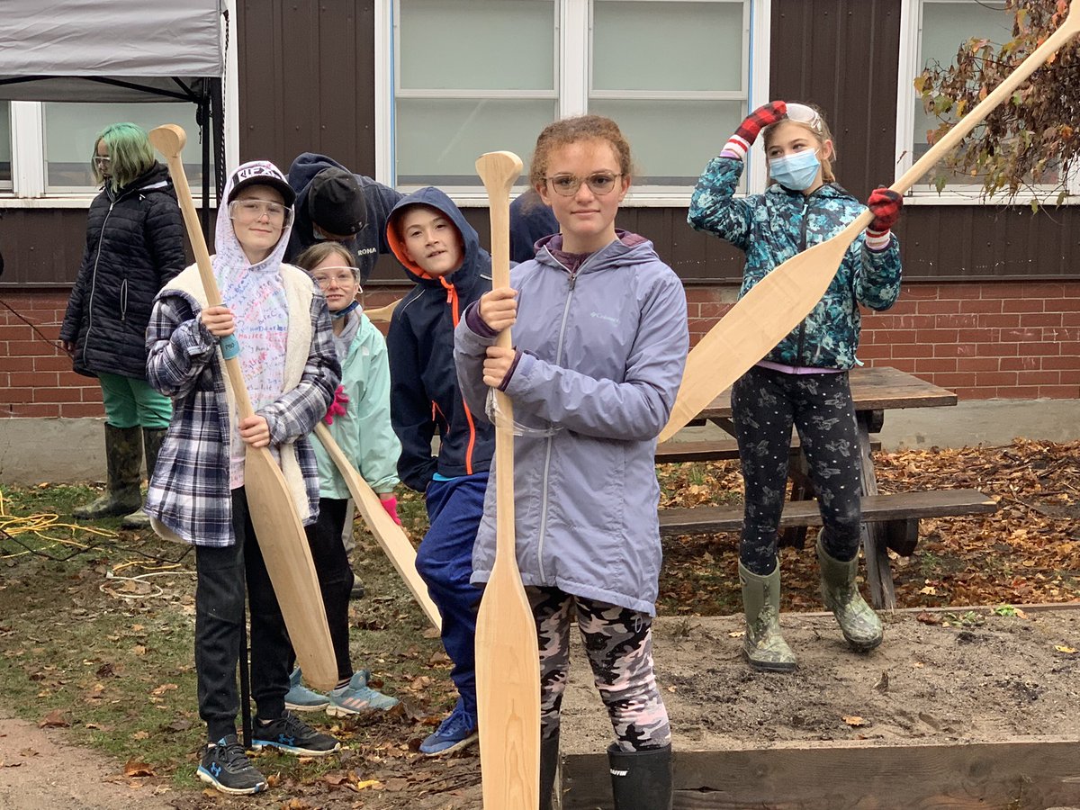 JaneGood178's tweet photo. Paddle making, math and social studies project at EDPS #inspiredlearning @eganvilleps @RCDSB https://t.co/l6vZ85T8zg