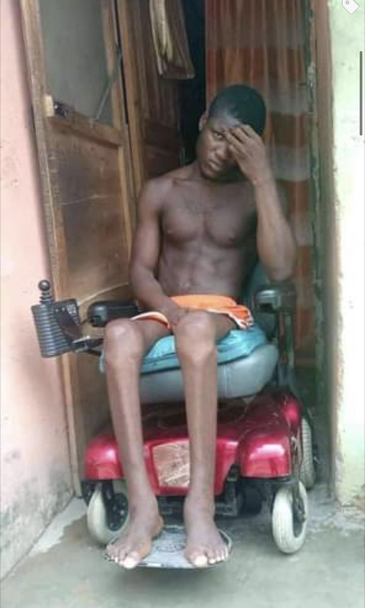 Tundeolubori's tweet image. Greetings. My name is Tunde Lawal. I was robbed and shot at my backbone in a one chance commercial at oshodi while heading home from work at night which has left me unable to walk with my legs as we speak. The doctor suggested a surgery but money causes delay.Pls I need a help 🙏