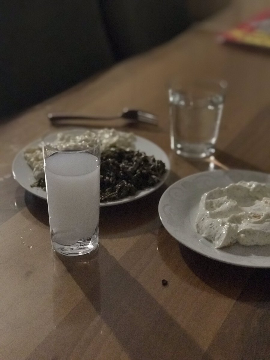 Bu ülkeye en çok faydası olan kişiler rakı içenlerdir.%70 i vergi ulan #AcıkveNet