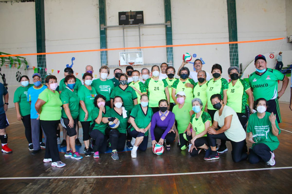 GobTeapa's tweet photo. “Inaugura alcaldesa @Alma_Espadas, 1er. Encuentro Deportivo de Cachibol"

La alcaldesa señaló que se sigue dando cumplimiento a lo establecido en el “Plan de Desarrollo Municipal”. https://t.co/GY484pZGDH
