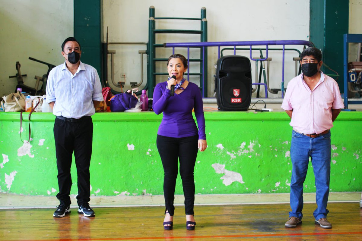 GobTeapa's tweet photo. “Inaugura alcaldesa @Alma_Espadas, 1er. Encuentro Deportivo de Cachibol"

La alcaldesa señaló que se sigue dando cumplimiento a lo establecido en el “Plan de Desarrollo Municipal”. https://t.co/GY484pZGDH