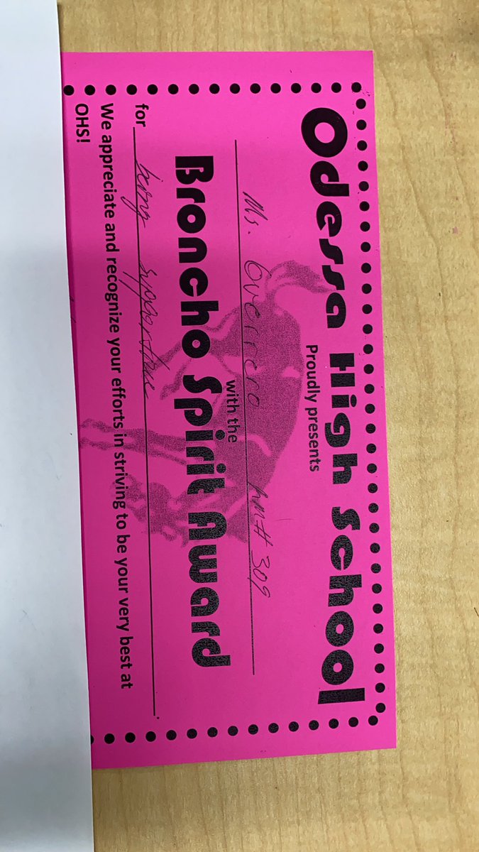 borcutt10's tweet photo. I wish my students knew how much the “little things” like a short thank you note make a HUGE difference in a teachers day. https://t.co/emtEivJYPu