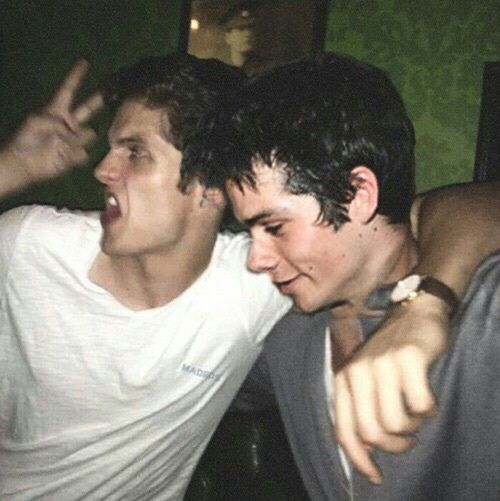 ❮〝 true friends are like that; they stay together 〞❯