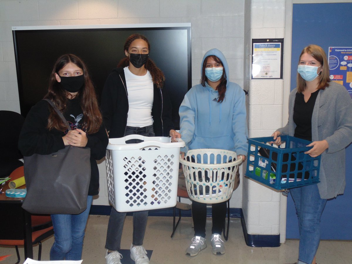 pgsmst's tweet photo. Day 2 of Spirit Week at the P&amp;HCC site had two themes. First theme was "anything but a backpack" where students hauled their books in something other than a book bag... https://t.co/LySNnVBMSZ
